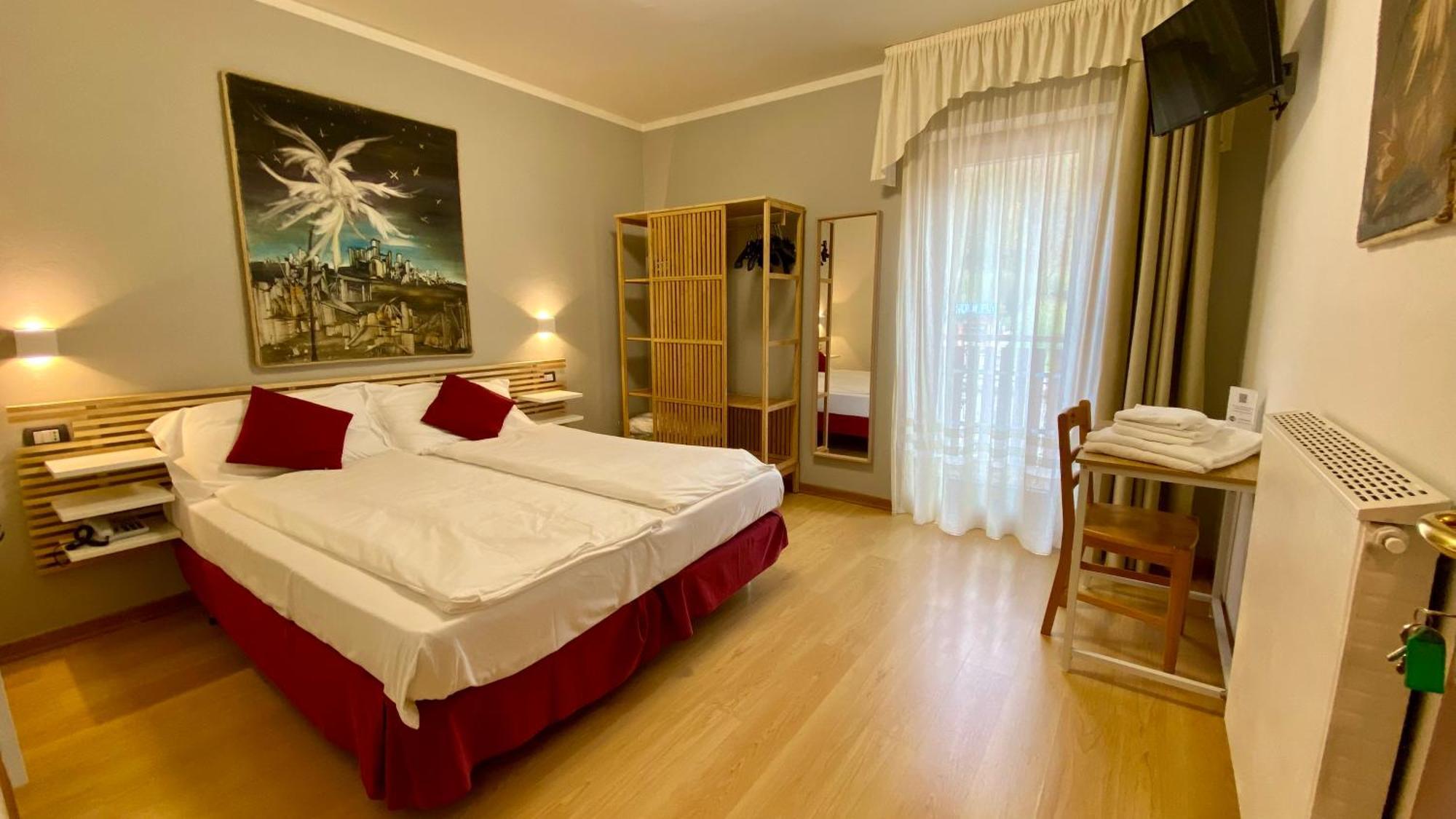 Casteluce Hotel Funivie Pinzolo Dış mekan fotoğraf
